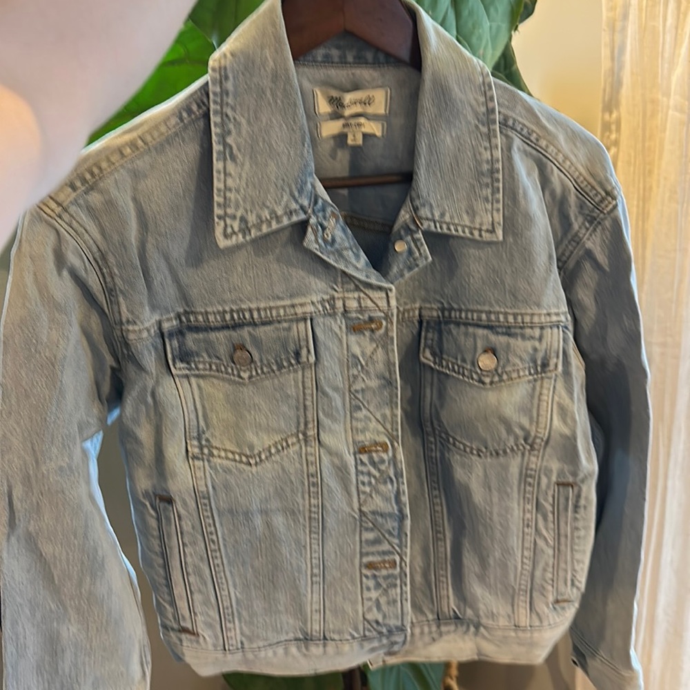 Madewell Boxy-Crop jean jacket